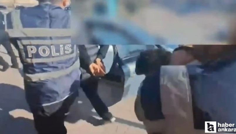 Kayseri'de  aracın önünü keserek cep telefonu çalan hırsızlar yakalandı