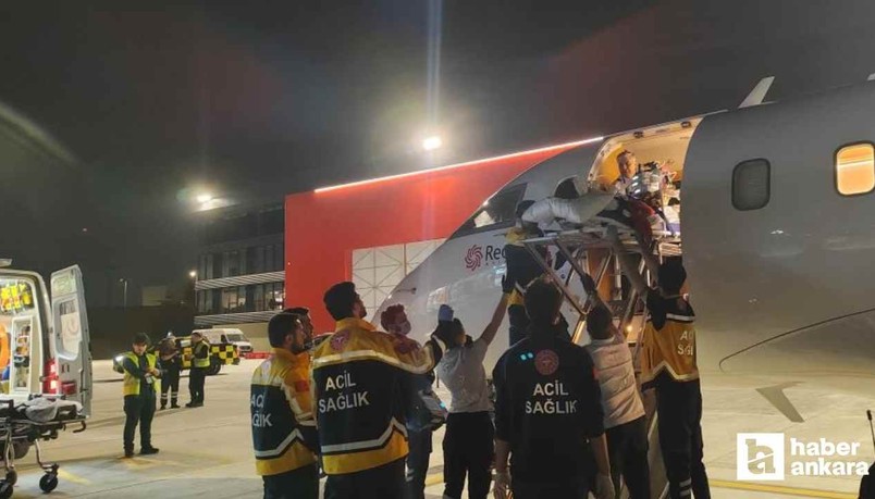 Kuzey Makedonya’daki yangında yaralanan 9 kişi ambulans uçakla Türkiye’ye getirildi