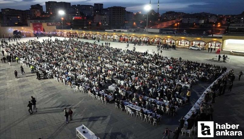 Erdal Beşikcioğlu iftar davetinde Etimesgut Belediyesi personellerini ve ailelerini ağırladı