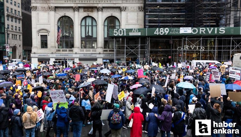 ABD'de Trump'ı protesto için eş zamanlı 1200 gösteri yapıldı
