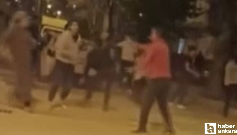 Ankara'da iki grup arasında sopalı kavga çıktı: Dayak yerken sigara içti