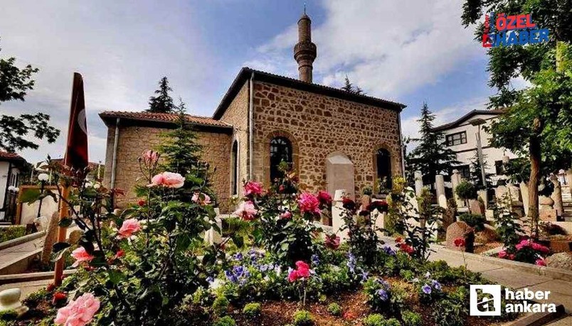 Bir camiden daha fazlası: Siyasetçi Muhsin Yazıcıoğlu’ndan Yaza Nuri Pakdil’e ebediyete ulaşan isimler burada yatıyor!