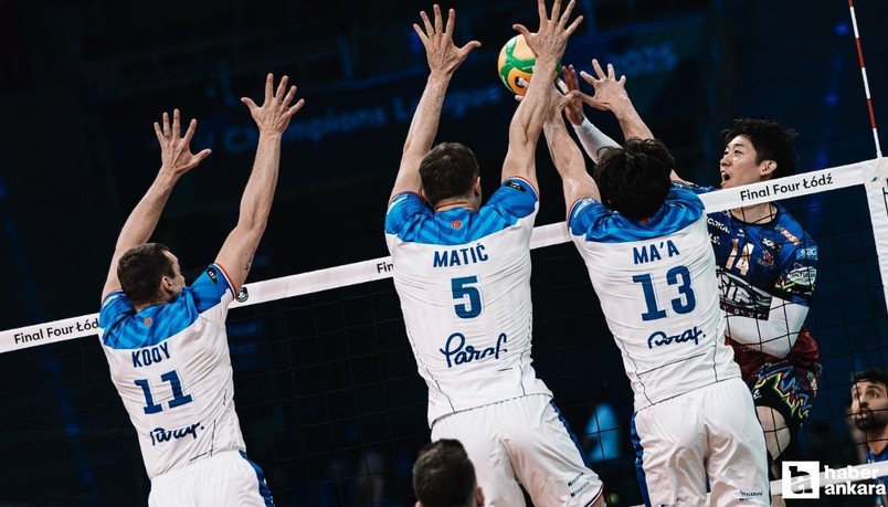 Halkbank'ta büyük üzüntü! Final şansı elden kaçtı