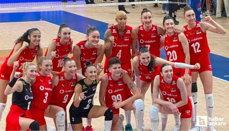 Filenin Sultanları Dominik Cumhuriyeti'ni set vermeden 3-0'la geçti