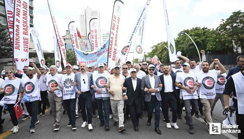 Ankara'da miting yapan işçiler toplu sözleşme teklifini kabul etmiyorlar