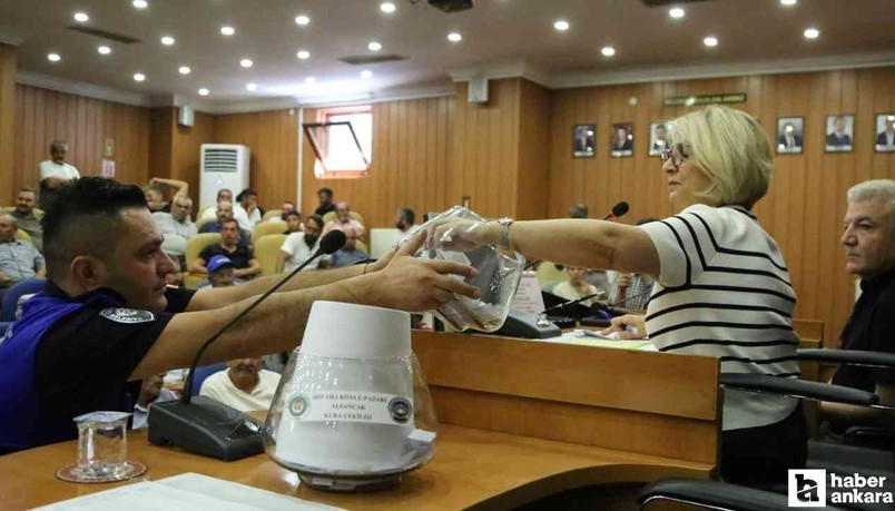 Etimesgut Belediyesi pazar yerlerinin tahsisi için kura çekimi gerçekleştirdi