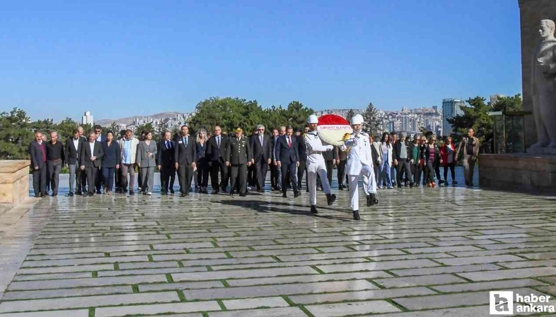 CHP heyetinden 22. Olağanüstü Kurultay öncesi Anıtkabir'e ziyaret!