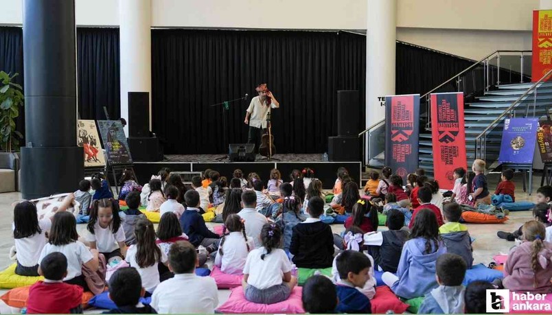 Etimesgut Belediyesi'nin düzenlediği Tiyatro Festivali 14 Ekim'e kadar sürecek