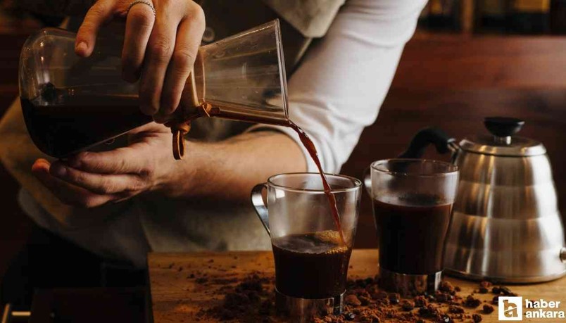 Düzenli kahve ya da çay tüketen kanser hastaları dikkat!