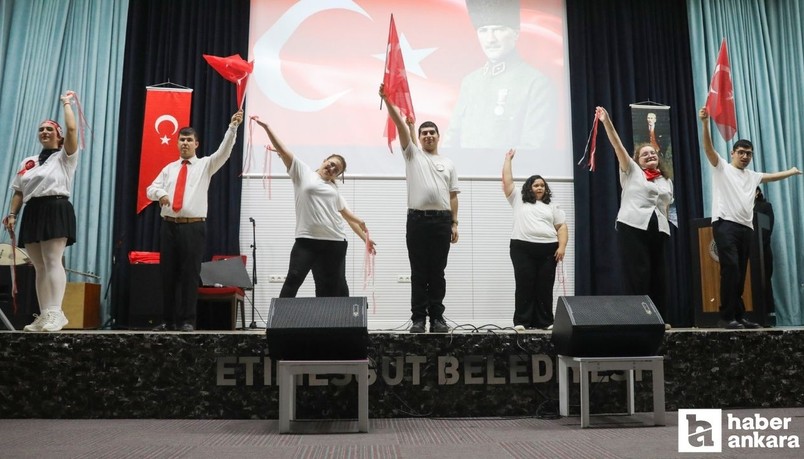 Etimesgut Belediyesi Engelsiz Yaşam Merkezi'nde Cumhuriyetin 102. yaşı kutlandı!