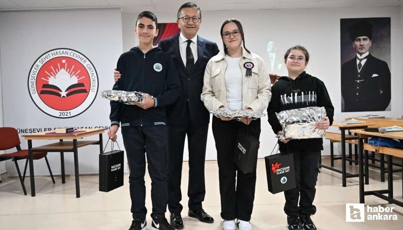 Altındağ Belediyesi'nin düzenlediği yarışmada başarılı öğrenciler ödüllendirildi