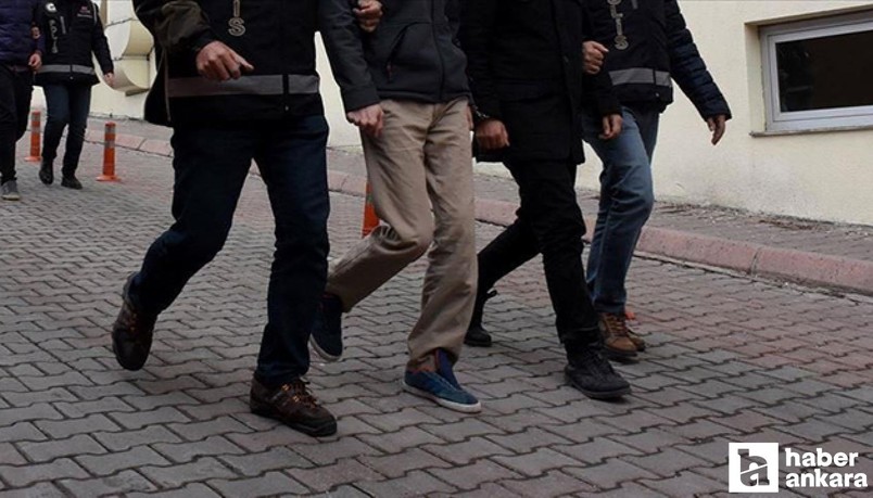 Başkentte trafikte kavga eden 2 sürücü gözaltına alındı, ehliyetlerine el konuldu