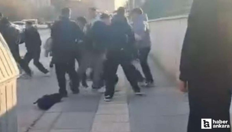 Sincan'da akran zorbalığı tekmeli kavgaya dönüştü: O anlar kamerada!