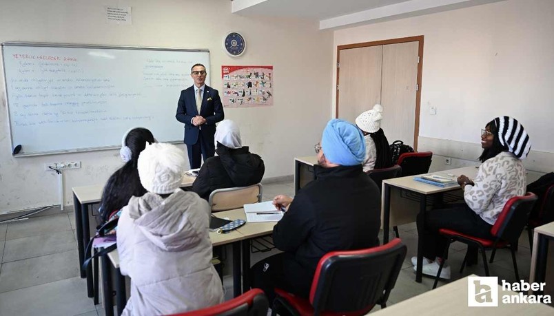 Ankara Üniversitesi,  500 bin yabancıya Türkçe öğretti