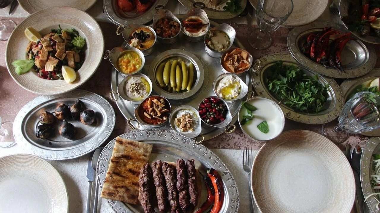 Uzmanlardan bayram için tuzlu ikramlara dikkat uyarısı! - Resim: 3